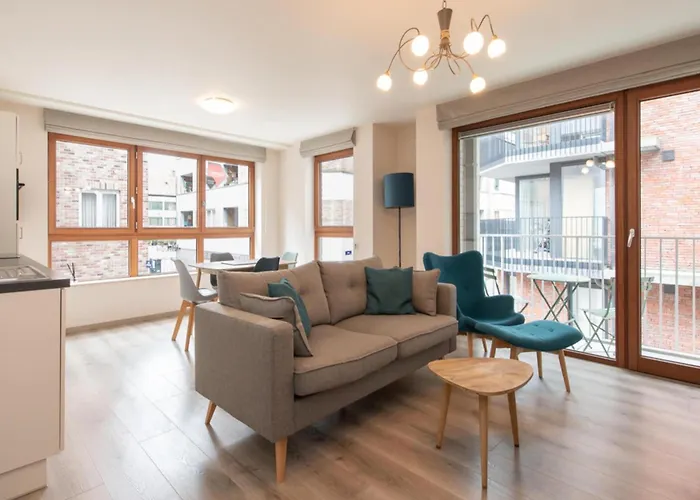 Beautiful Apartment With Balcony